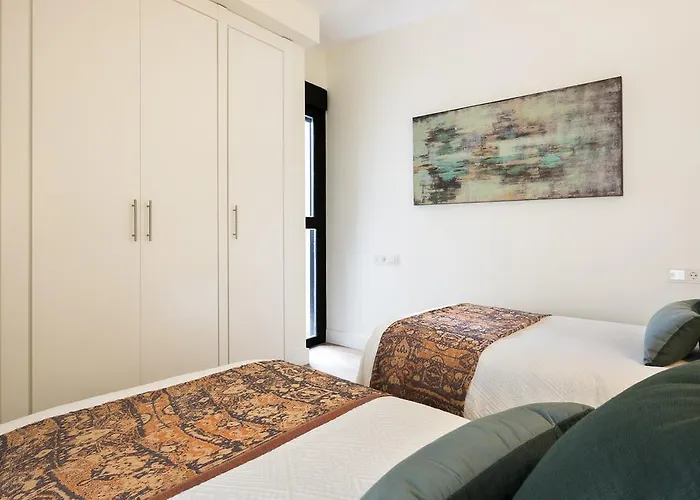 Genteel Santa Cruz Siviglia
