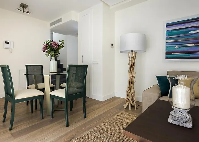 Genteel Santa Cruz Siviglia